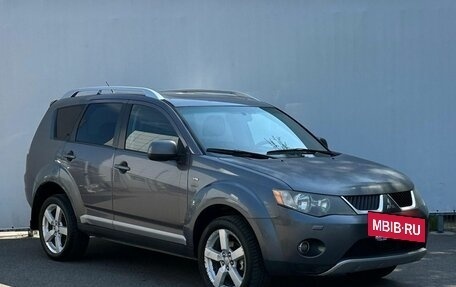 Mitsubishi Outlander III рестайлинг 3, 2008 год, 970 000 рублей, 3 фотография