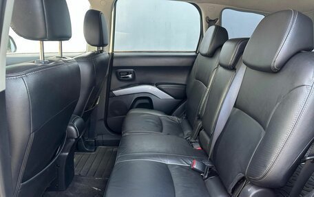 Mitsubishi Outlander III рестайлинг 3, 2008 год, 970 000 рублей, 10 фотография