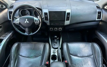 Mitsubishi Outlander III рестайлинг 3, 2008 год, 970 000 рублей, 11 фотография