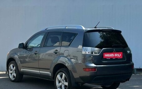Mitsubishi Outlander III рестайлинг 3, 2008 год, 970 000 рублей, 7 фотография