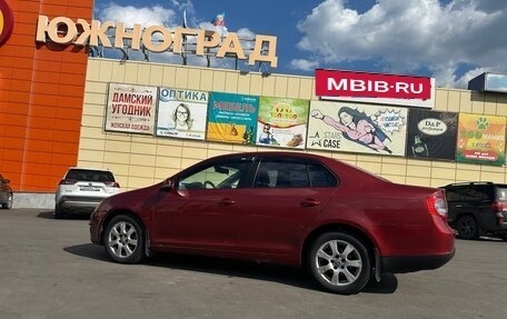 Volkswagen Jetta VI, 2010 год, 680 000 рублей, 2 фотография