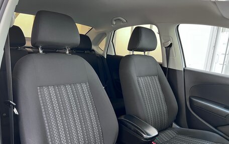 Volkswagen Polo VI (EU Market), 2017 год, 1 020 000 рублей, 23 фотография