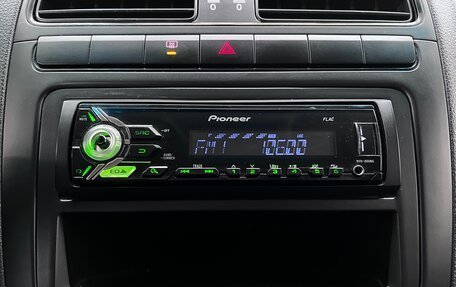 Volkswagen Polo VI (EU Market), 2017 год, 1 020 000 рублей, 21 фотография