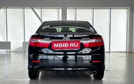 Toyota Camry, 2014 год, 1 590 000 рублей, 5 фотография