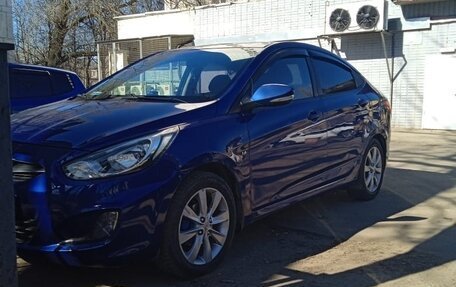 Hyundai Solaris II рестайлинг, 2012 год, 665 000 рублей, 5 фотография