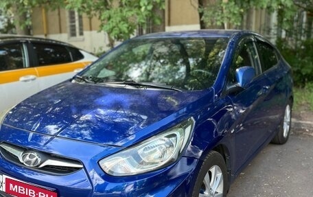 Hyundai Solaris II рестайлинг, 2012 год, 665 000 рублей, 2 фотография