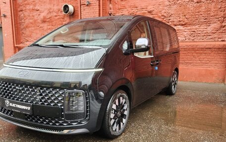 Hyundai Staria, 2025 год, 7 590 000 рублей, 2 фотография