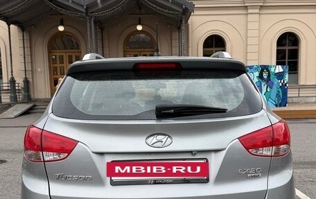 Hyundai Tucson III, 2011 год, 1 550 000 рублей, 2 фотография