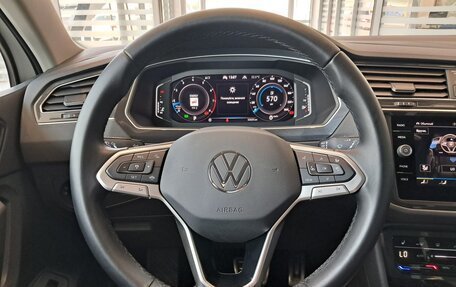Volkswagen Tiguan II, 2021 год, 3 220 000 рублей, 26 фотография