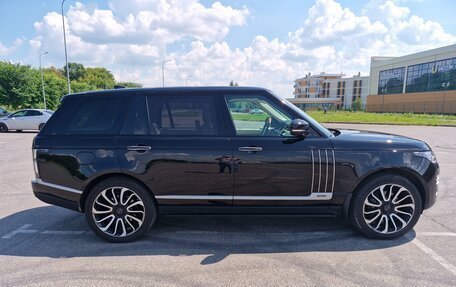 Land Rover Range Rover IV рестайлинг, 2019 год, 9 300 000 рублей, 2 фотография