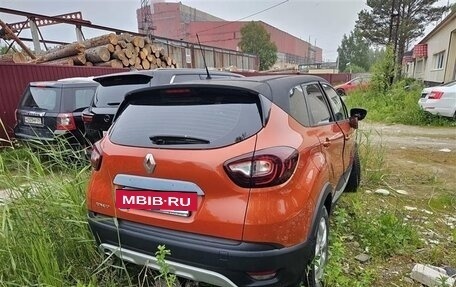 Renault Kaptur I рестайлинг, 2016 год, 550 000 рублей, 3 фотография