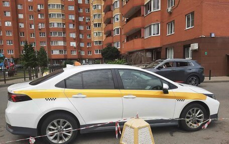 Toyota Corolla, 2019 год, 9 фотография