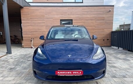Tesla Model Y I, 2021 год, 4 400 000 рублей, 2 фотография