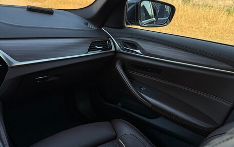 BMW 5 серия, 2019 год, 6 000 000 рублей, 8 фотография