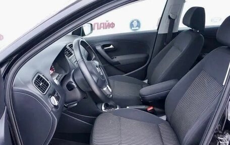 Volkswagen Polo VI (EU Market), 2013 год, 850 000 рублей, 11 фотография