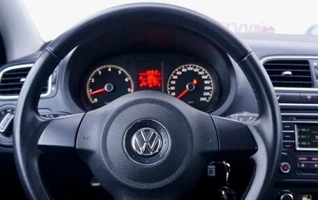 Volkswagen Polo VI (EU Market), 2013 год, 850 000 рублей, 18 фотография