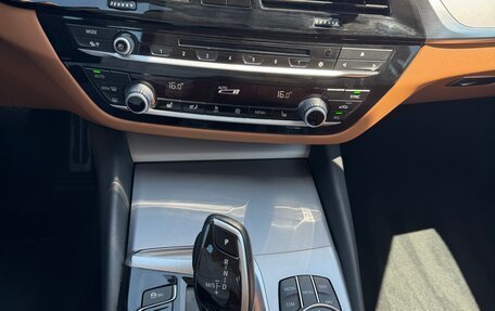 BMW 5 серия, 2018 год, 2 999 999 рублей, 12 фотография