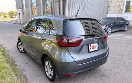 Honda Fit, 2020 год, 1 250 000 рублей, 6 фотография