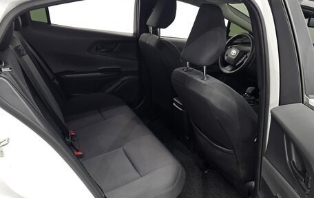 Toyota Prius IV XW50, 2024 год, 3 970 000 рублей, 13 фотография