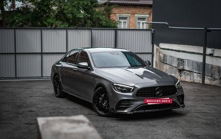 Mercedes-Benz E-Класс, 2020 год, 5 500 000 рублей, 3 фотография