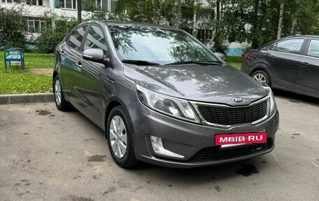 KIA Rio III рестайлинг, 2013 год, 740 000 рублей, 2 фотография