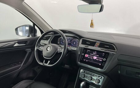 Volkswagen Tiguan II, 2019 год, 3 350 000 рублей, 13 фотография