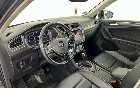 Volkswagen Tiguan II, 2019 год, 3 350 000 рублей, 16 фотография