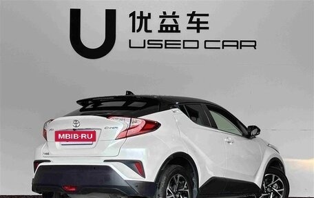 Toyota C-HR I рестайлинг, 2021 год, 1 870 000 рублей, 6 фотография