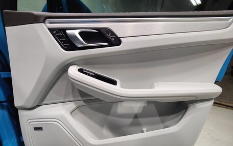 Porsche Macan I рестайлинг, 2021 год, 6 218 762 рублей, 28 фотография