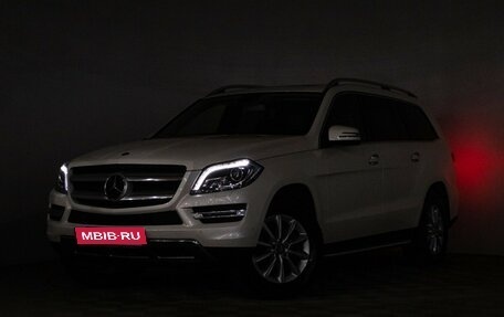 Mercedes-Benz GL-Класс, 2015 год, 3 750 000 рублей, 31 фотография
