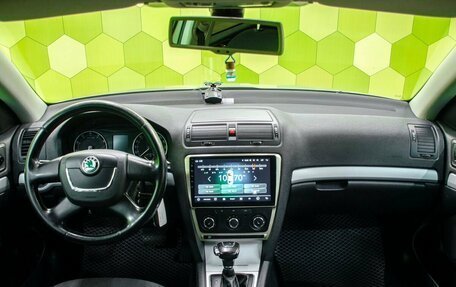 Skoda Octavia, 2010 год, 869 000 рублей, 14 фотография