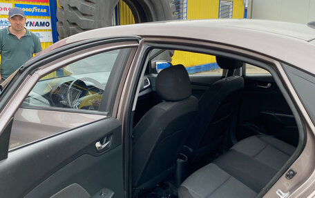 Hyundai Solaris II рестайлинг, 2017 год, 875 000 рублей, 9 фотография