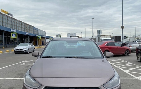 Hyundai Solaris II рестайлинг, 2017 год, 875 000 рублей, 2 фотография
