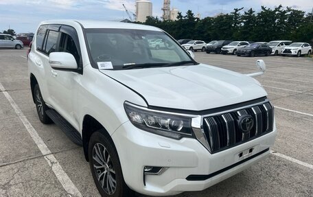 Toyota Land Cruiser Prado 150 рестайлинг 2, 2021 год, 3 800 000 рублей, 2 фотография