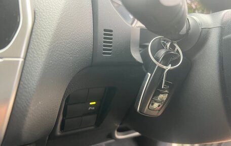 Toyota Land Cruiser Prado 150 рестайлинг 2, 2021 год, 3 800 000 рублей, 11 фотография