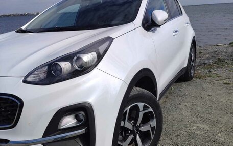 KIA Sportage IV рестайлинг, 2020 год, 2 450 000 рублей, 2 фотография