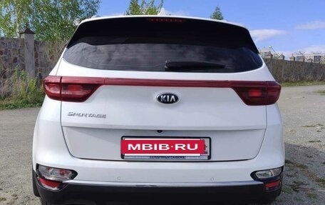 KIA Sportage IV рестайлинг, 2020 год, 2 450 000 рублей, 5 фотография