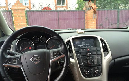 Opel Astra J, 2010 год, 465 000 рублей, 1 фотография