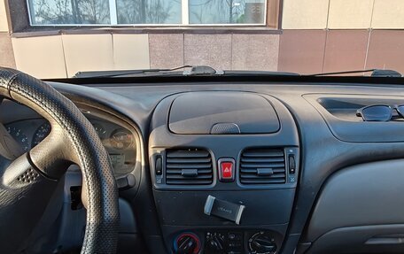 Nissan Almera, 2001 год, 200 000 рублей, 7 фотография