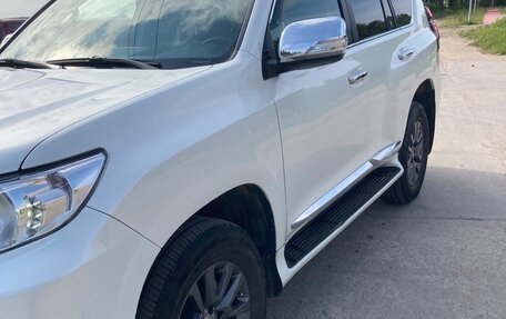 Toyota Land Cruiser Prado 150 рестайлинг 2, 2019 год, 4 499 000 рублей, 3 фотография