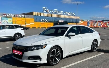 Honda Accord IX рестайлинг, 2018 год, 2 200 000 рублей, 3 фотография