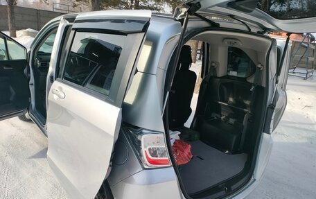 Honda Freed I, 2012 год, 1 045 000 рублей, 17 фотография