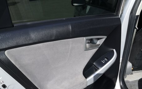 Toyota Prius, 2014 год, 1 280 000 рублей, 14 фотография