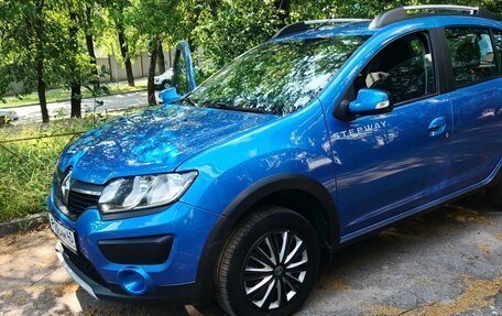Renault Sandero II рестайлинг, 2017 год, 1 000 000 рублей, 5 фотография