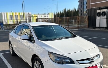 Opel Astra J, 2013 год, 580 000 рублей, 3 фотография