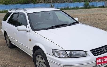 Toyota Camry, 1997 год, 320 000 рублей, 3 фотография