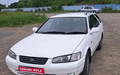 Toyota Camry, 1997 год, 320 000 рублей, 6 фотография