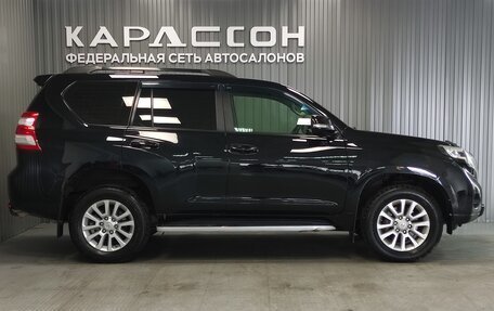 Toyota Land Cruiser Prado 150 рестайлинг 2, 2014 год, 3 540 000 рублей, 6 фотография