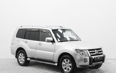 Mitsubishi Pajero IV, 2010 год, 1 830 000 рублей, 3 фотография