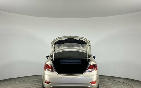 Hyundai Solaris II рестайлинг, 2011 год, 690 000 рублей, 9 фотография
